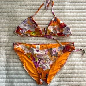 Aerie Bikini Set. floral print. Large top and bottom